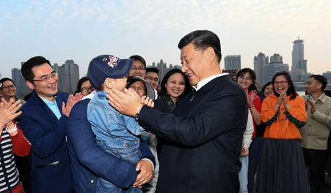 习近平在上海考察时强调深入学习贯彻党的十九届四中全会精神 提高社会主义现代化国际大都市治理能力和水平